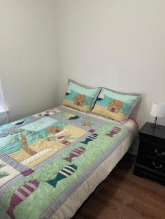 Sunny quiet private room - Fall River - 7