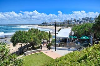 Salt and Sand, Ocean Views and Prime Location - Caloundra - 6