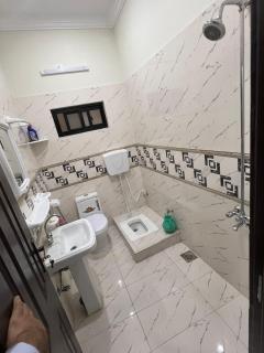 Room 1 in B3 Residence Flat 3 - - 5