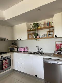 Dreamy Modern Oasis in the City - Wollongong - 2