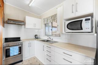 Hide Away at the Murray Mouth - Hindmarsh Island - 2
