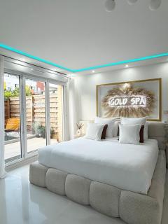 Private suite with jacuzzi sauna and garden - Herblay - 4
