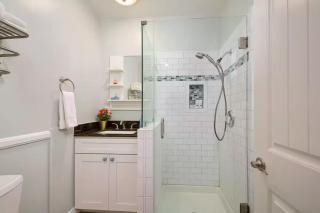 Steps to Newport Harbor Balboa Fun Zone Dock Access Edgewater Studios - 4