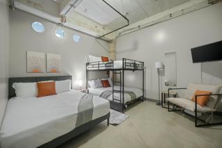Prime Downtown Dallas | Pool + Theater + Game Room - 3