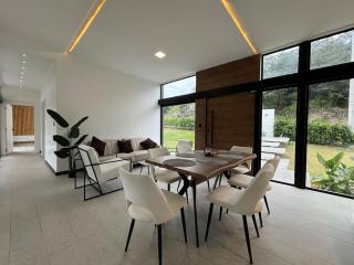 Casa de lujo con piscina en Malacatos - 9