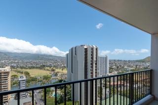 Waikiki Banyan Condo with Mountain Views Near Waikiki Beach, Free Parking (22113) - Honolulu - 5