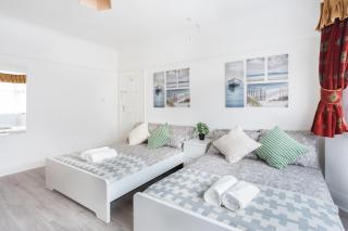Five-bedroom Detached House Garden View Near Train Station in London - Forest Hill - 7