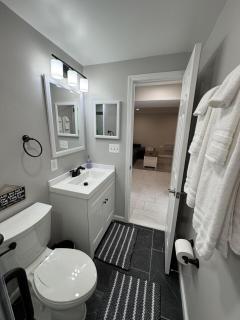 North Bethesda Gem - Entire House 5 min from Metro - 8