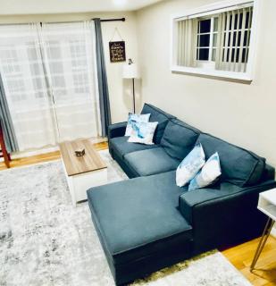 North Bethesda Gem - Entire House 5 min from Metro - 2