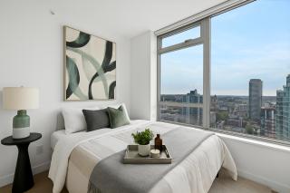 Ocean and Mountain Bliss Stunning 2-Bedroom Apartment with Dual Views - Vancouver - 6