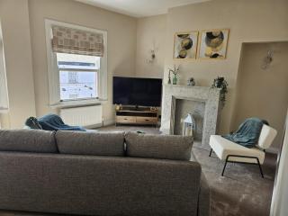 Fadó & Tide Apartments - Filey - 3