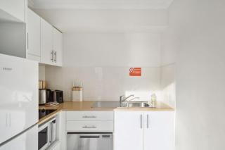 City Pad with Hyde Park Views, Walk to Everything! - Sidney - 4