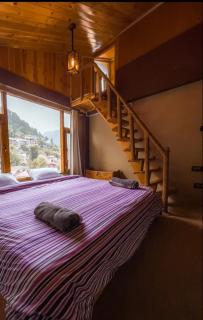 The Hamlet Stay - 9