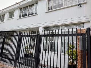 ESPACIOSA MODERNA y SILENCIOSA HABITACION - Bogotá - 3