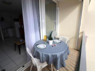 Duplex Cosy avec Terrasse, Clim et Parking à deux pas des Plages - FR-1-307-285 - Le Grau-du-Roi - 9