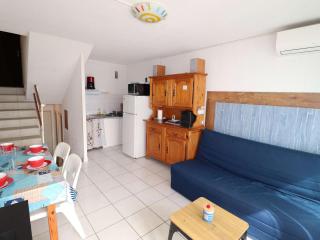 Duplex Cosy avec Terrasse, Clim et Parking à deux pas des Plages - FR-1-307-285 - Le Grau-du-Roi - 8