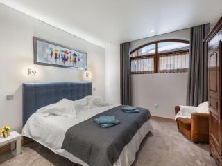 Loft Émeraude: 7 pers, spa, piscine, parking - FR-1-809-12 - Hauteluce - 7