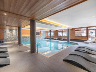 Loft Émeraude: 7 pers, spa, piscine, parking - FR-1-809-12 - Hauteluce - 1