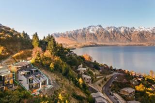 Contemporary 7 Bedroom House with Stunning View - Queenstown - 9