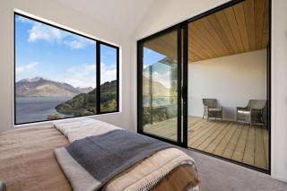Contemporary 3 Bedroom House with Stunning View - Queenstown - 4