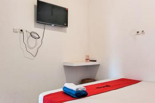 RedDoorz near Juwata Airport 2 Tarakan - 7