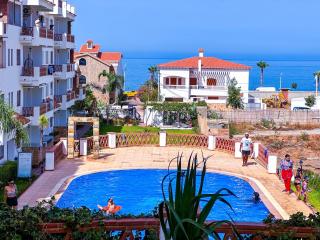 Spacious, swimming pool and proximity to sea - 0