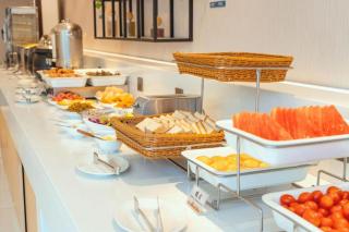 City Comfort Inn Guilin Two Rivers and Four Lakes Sun and Moon Shuangta - Guilin - 9