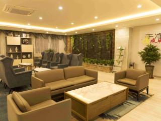 Super 8 Hotel Toksun Shengyuan Central City - Turfan - 8