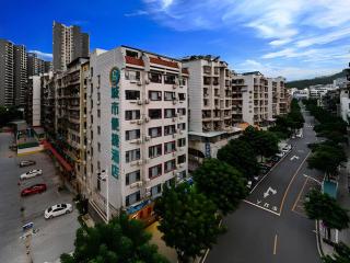 City Comfort Inn Wuzhou Sun Plaza Wanda - Wuzhou - 9