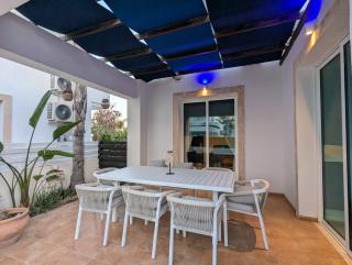 Amelia Villa With Private Pool , Wifi & Bbq, - 0