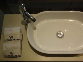 Tourism Trend Hotel - 2