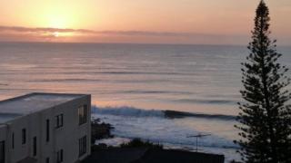 Unit 5 Sanctuary Shores, Kings Beach - Free Wifi! - Caloundra - 0