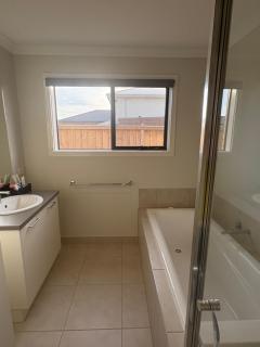 Cedar Single Room - Mount Duneed - 1