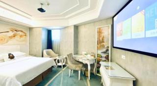 Vienna Hotel Guiyang Jiaxiulou Jichang Road - Guiyang - 9