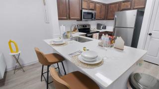 Charming 1BD Haven I Frisco I Pool, Gym, Work Space - 5