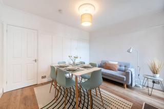 Caversham Westfield House from World At Home - Caversham - 7