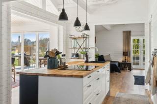 Cozy Wooden Cottage With A Great Terrace - Marielyst - 5