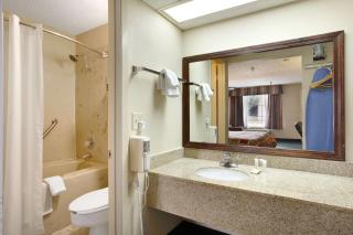 Super 8 by Wyndham New Iberia - New Iberia - 6
