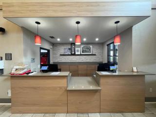 Country Inn & Suites by Radisson, Port Charlotte, FL - Port Charlotte - 8