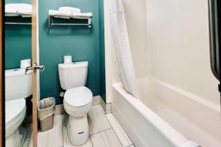 Sleep Inn & Suites - Verona - 7