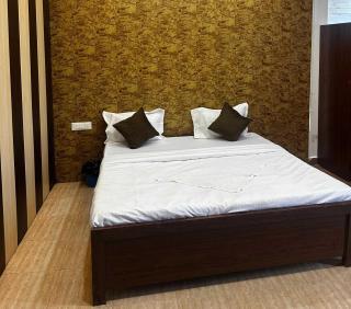 HOTEL O TRIVENI - Jāmb - 9