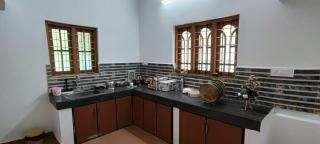 High tech home stay - 3