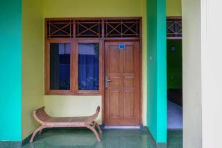 RedDoorz near Lokawisata Baturaden - Purwokerto - 4