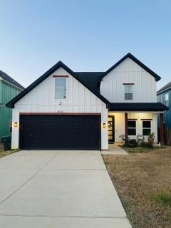 GGI Retreat Modern Texas Style Home - Shreveport - 5