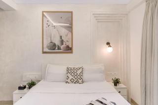 Selene 2BHK Bandra W by The Bombay Home Company - 1