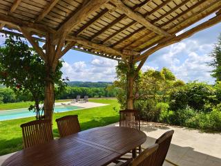 Gite Le Solquirit - avec piscine et vue imprenable - Condom - 0