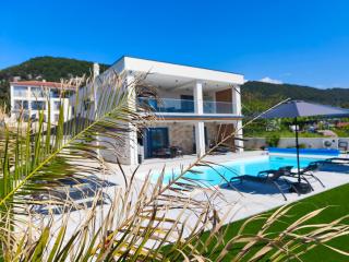 Villa Milamar - Banjol - 1