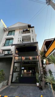 2 BRs 4Beds with rooftop in Nimman - 6