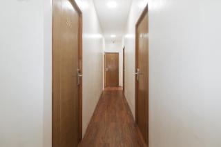 GREN PLACE near Baclaran Airport Road by RedDoorz - Manila - 2