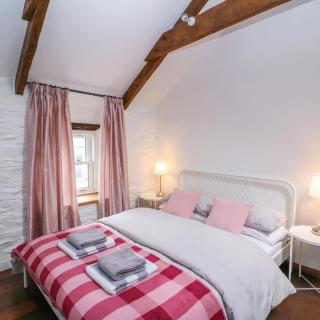 Characterful and quirky cottage in beautiful Pembs - Fishguard - 6
